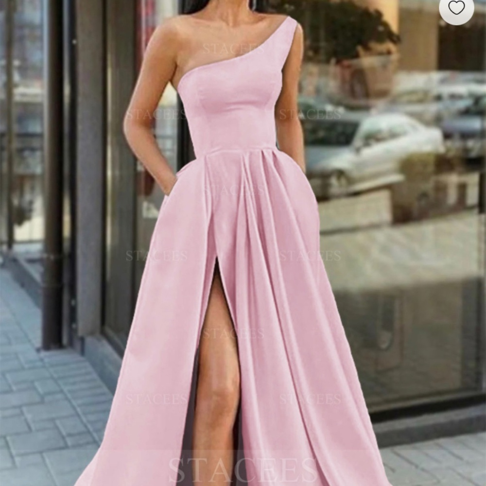 Pink one shoulder A-line dress with splint